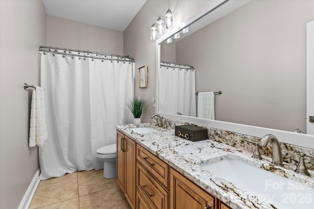 4950 River Hills Drive, Denver, NC 28037