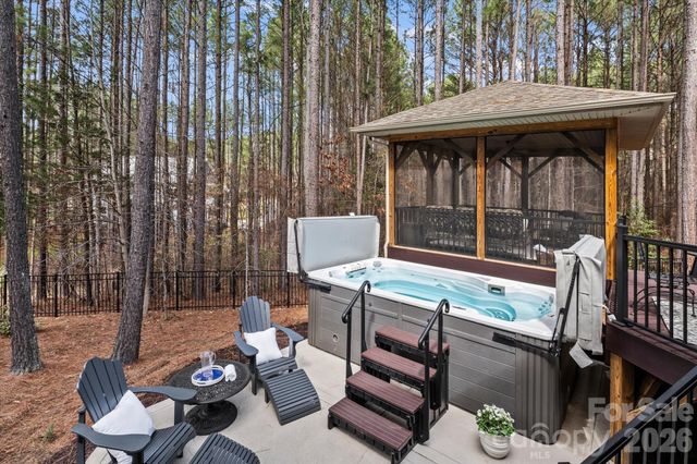 4950 River Hills Drive, Denver, NC 28037