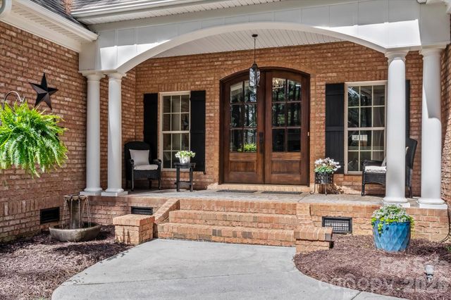 4950 River Hills Drive, Denver, NC 28037