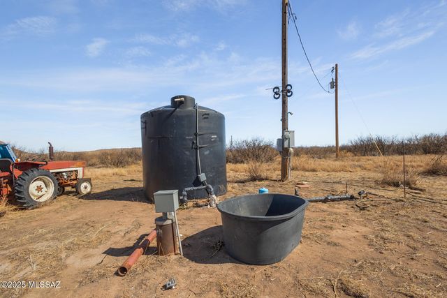 3516 E Fawn Ranch Road, Pearce, AZ 85625