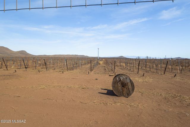 3516 E Fawn Ranch Road, Pearce, AZ 85625