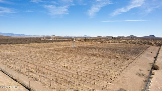 3516 E Fawn Ranch Road, Pearce, AZ 85625