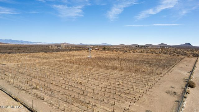 3516 E Fawn Ranch Road, Pearce, AZ 85625