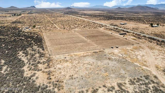 3516 E Fawn Ranch Road, Pearce, AZ 85625
