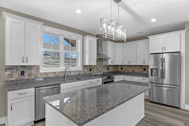 222 Lake Forest Circle, Easley, SC 29642