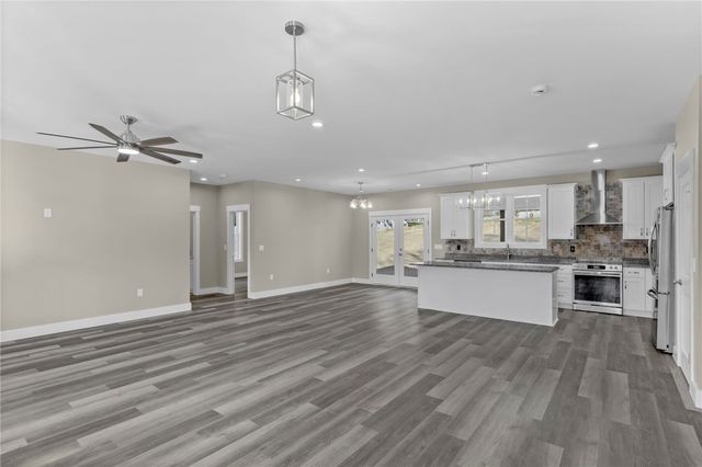 222 Lake Forest Circle, Easley, SC 29642