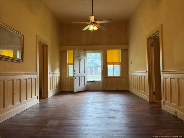 223 West Third Avenue, Red Springs, NC 28377
