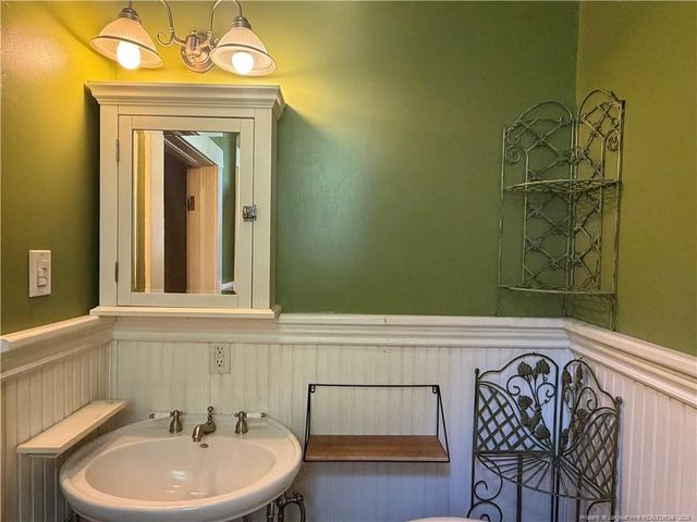 223 West Third Avenue, Red Springs, NC 28377