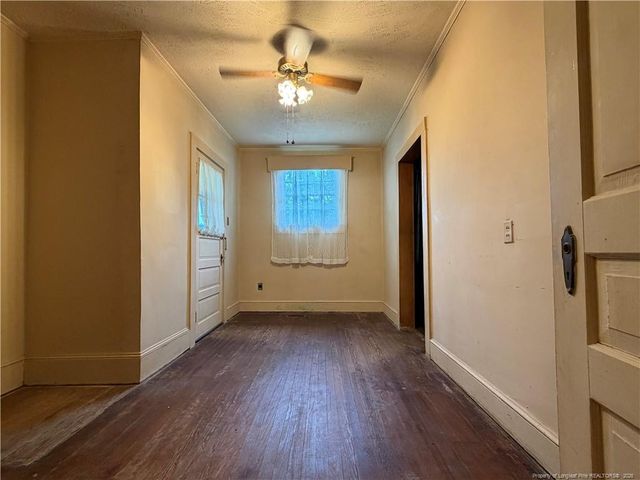 223 West Third Avenue, Red Springs, NC 28377