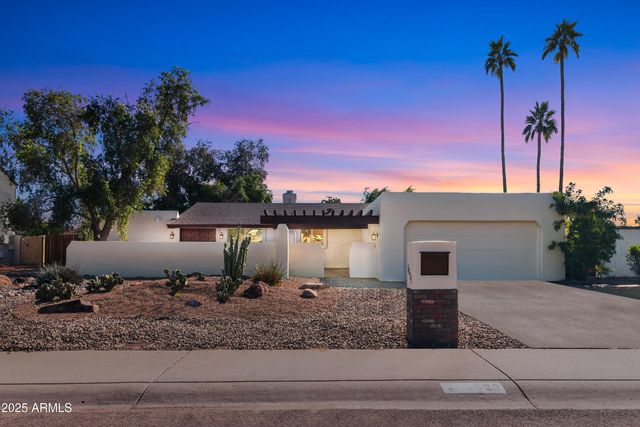 3023 W SAHUARO Drive, Phoenix, AZ 85029