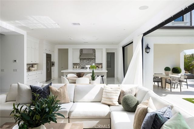 104 Interstellar, Irvine, CA 92618