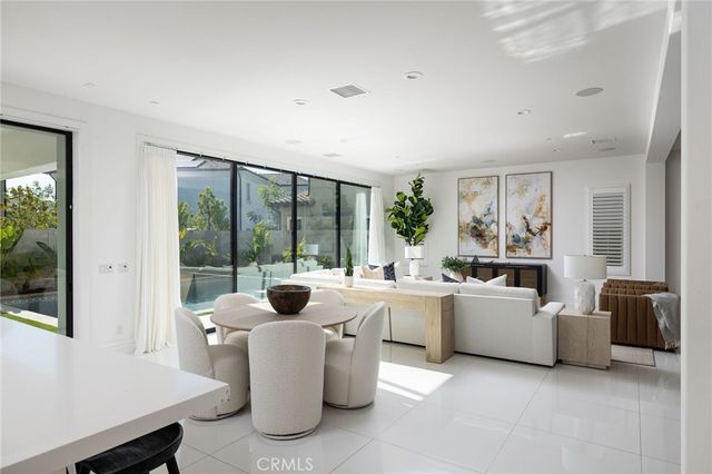 104 Interstellar, Irvine, CA 92618