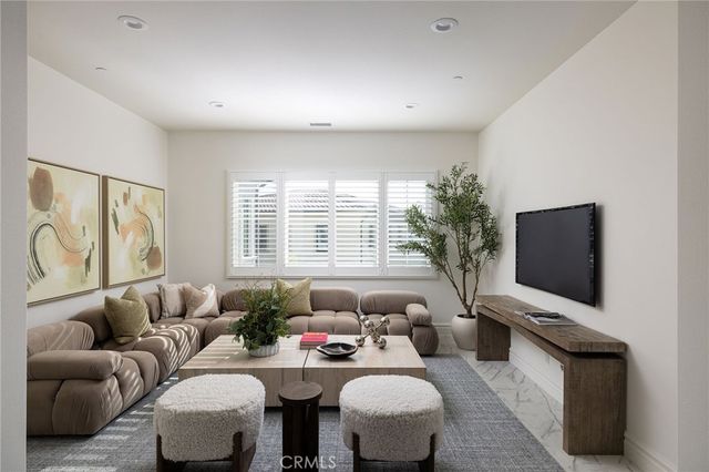 104 Interstellar, Irvine, CA 92618