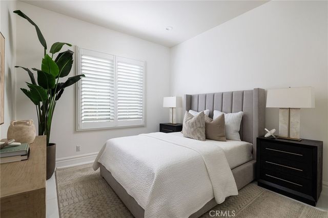 104 Interstellar, Irvine, CA 92618