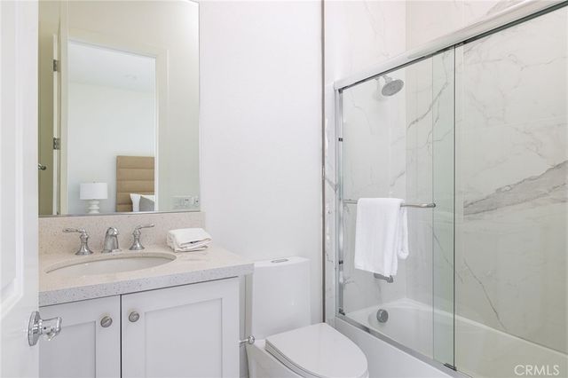 104 Interstellar, Irvine, CA 92618