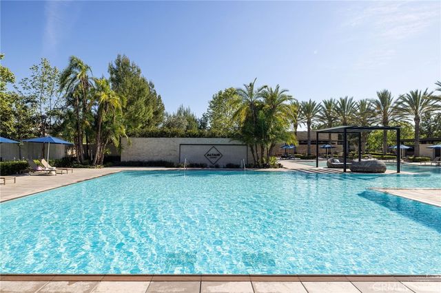 104 Interstellar, Irvine, CA 92618