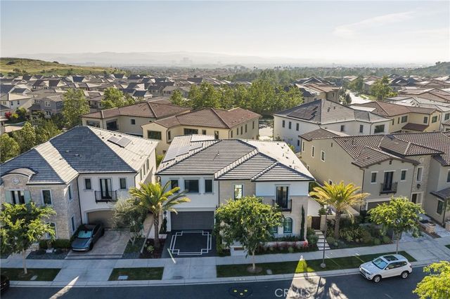 104 Interstellar, Irvine, CA 92618