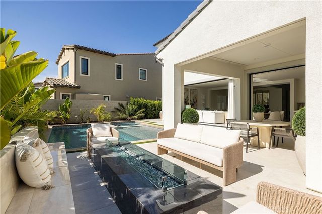 104 Interstellar, Irvine, CA 92618