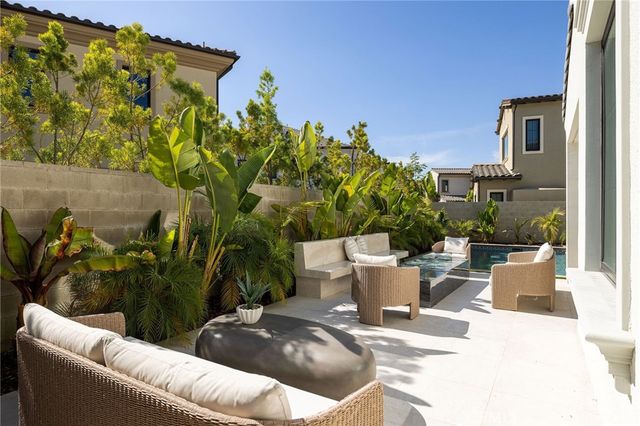 104 Interstellar, Irvine, CA 92618