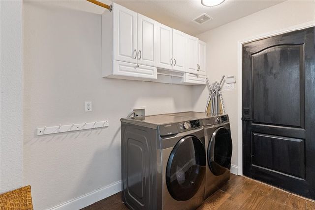 6410 Sun Crest Court, Midlothian, TX 76065