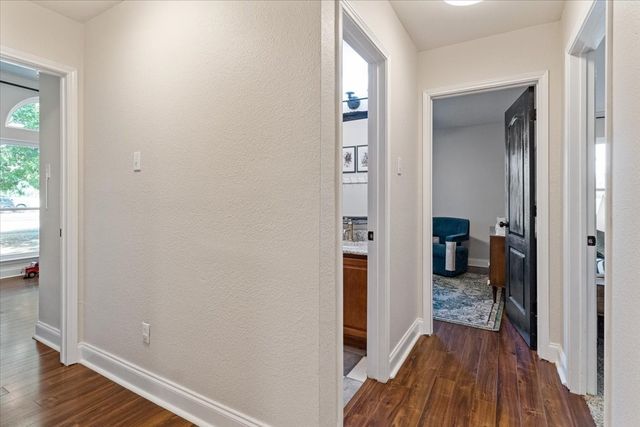 6410 Sun Crest Court, Midlothian, TX 76065