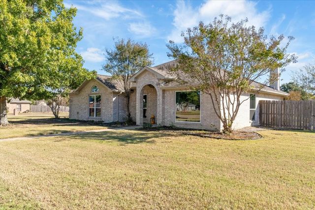 6410 Sun Crest Court, Midlothian, TX 76065