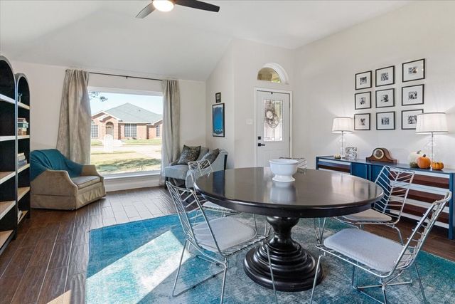 6410 Sun Crest Court, Midlothian, TX 76065