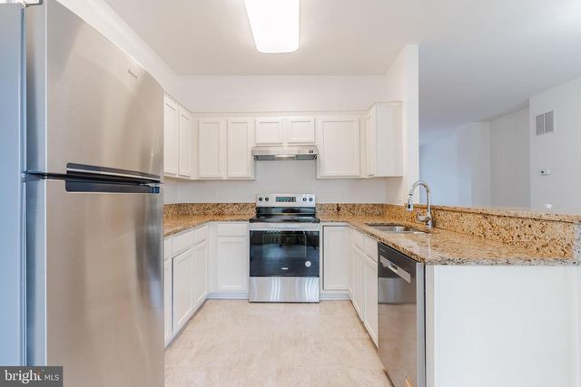 3290 GINA PL, Woodbridge, VA 22193