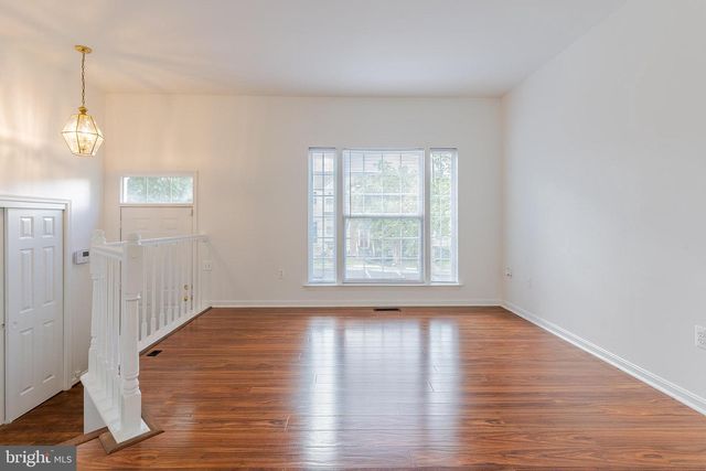 3290 GINA PL, Woodbridge, VA 22193