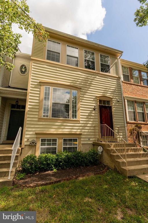 3290 GINA PL, Woodbridge, VA 22193
