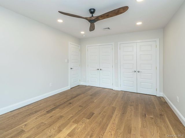 3 Ellison Street, Bayville, NY 11709