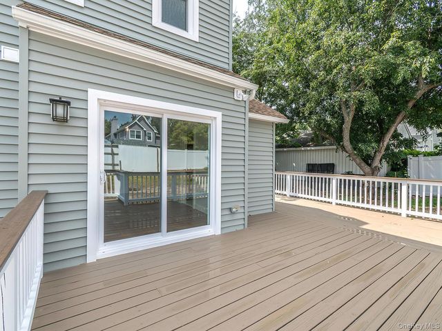 3 Ellison Street, Bayville, NY 11709