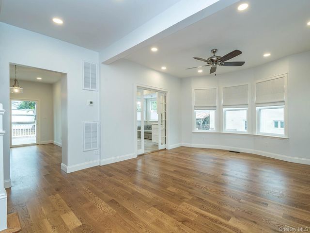 3 Ellison Street, Bayville, NY 11709