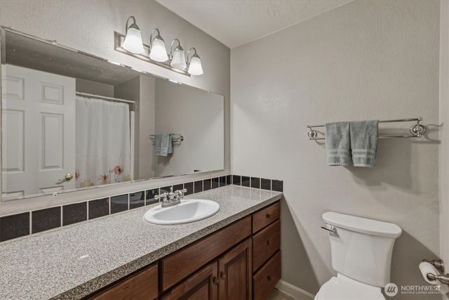 111 Sunset View Road, Longview, WA 98632