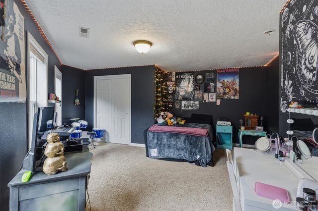 111 Sunset View Road, Longview, WA 98632