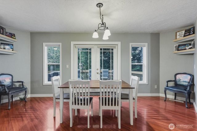 111 Sunset View Road, Longview, WA 98632