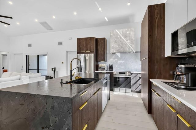 4134 EASTWOOD DRIVE, Sarasota, FL 34232