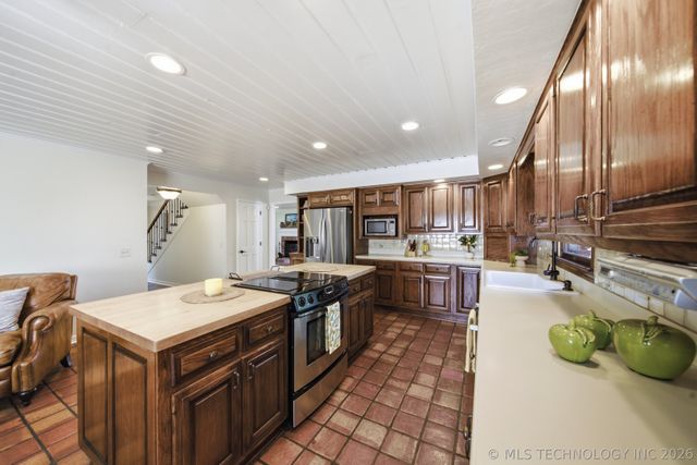 118 E 25th Street, Tulsa, OK 74114