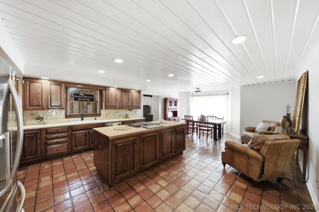 118 E 25th Street, Tulsa, OK 74114