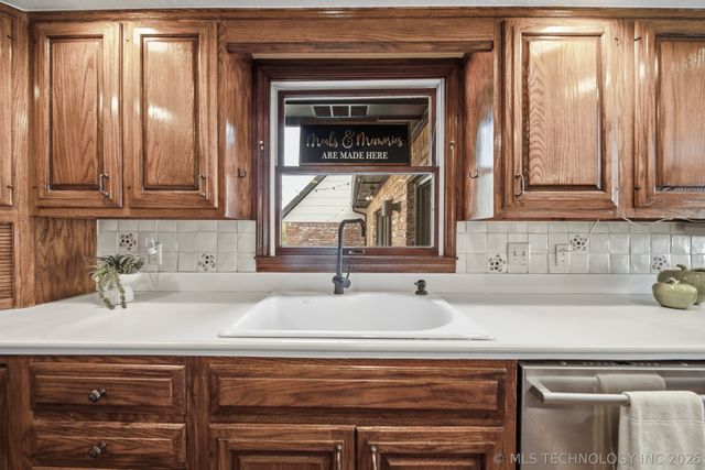 118 E 25th Street, Tulsa, OK 74114