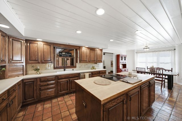 118 E 25th Street, Tulsa, OK 74114