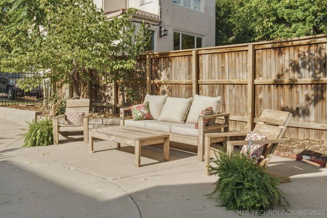 118 E 25th Street, Tulsa, OK 74114