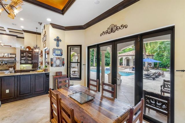 7030 SW 72nd Ct, Miami, FL 33143