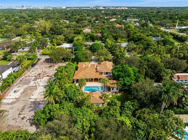 7030 SW 72nd Ct, Miami, FL 33143