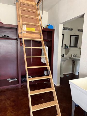 2975 S Academy Road, Guthrie, OK 73044