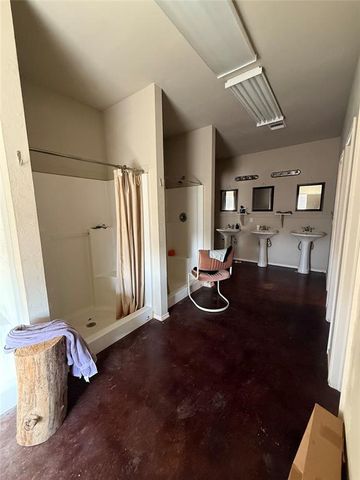 2975 S Academy Road, Guthrie, OK 73044