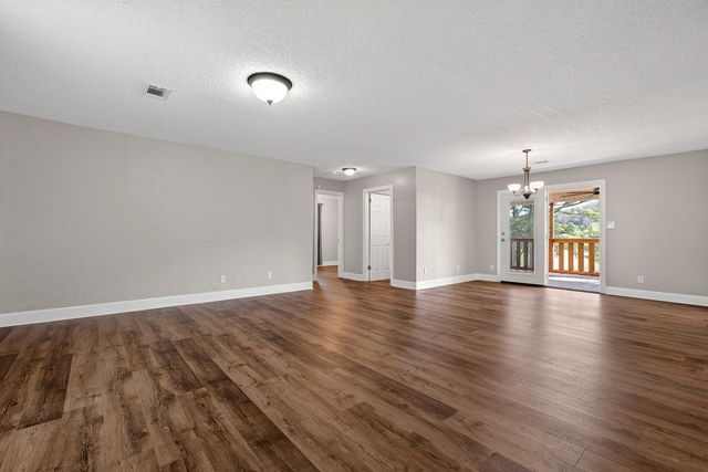 1003 Hodges Ferry Rd, Sparta, TN 38583