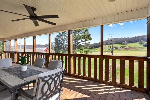 1003 Hodges Ferry Rd, Sparta, TN 38583