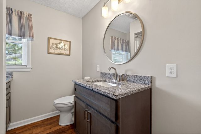 1003 Hodges Ferry Rd, Sparta, TN 38583