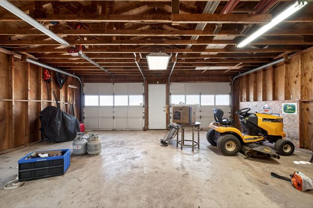 1003 Hodges Ferry Rd, Sparta, TN 38583